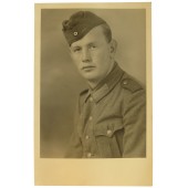 Photo of Wehrmacht gunner in side hat